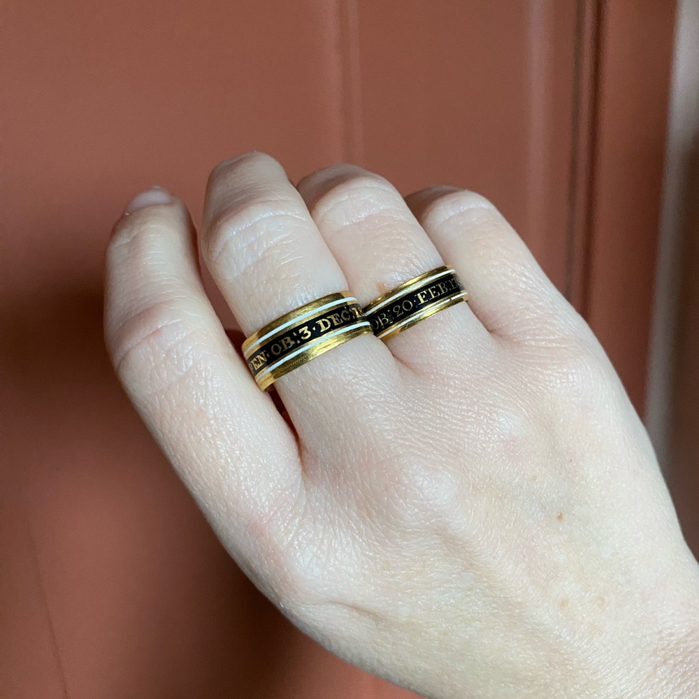 Two 18k Mourning Rings